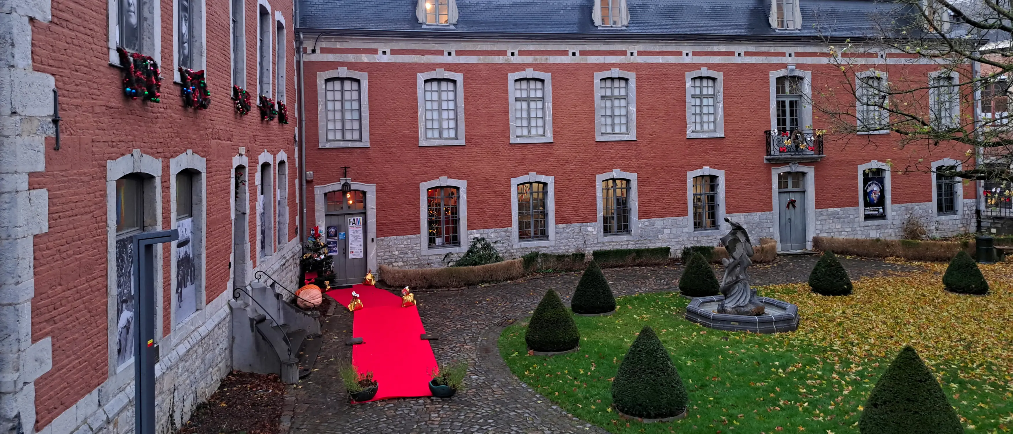 Décoration de Noël au Famenne &amp; Art Museum